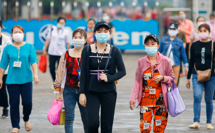 Công nhân Pouyuen (TP.HCM) tan ca