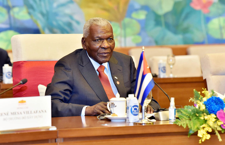 Chủ tịch Quốc hội Chính quyền Nhân dân Cộng hòa Cuba Esteban Lazo Hernandez phát biểu tại buổi tiếp