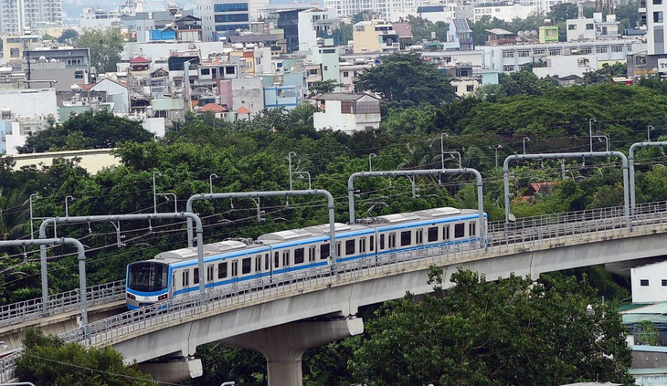 Tàu Metro số 1 chạy thử toàn tuyến, đoạn qua trung tâm TP.HCM