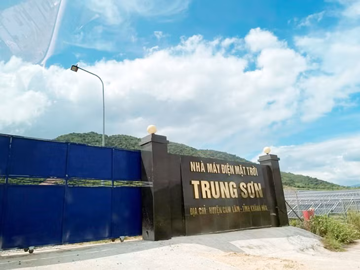 Dự án Điện mặt trời Trung Sơn nằm trong danh sách bị “tuýt còi“.