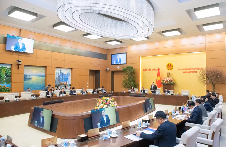 Phiên họp thứ 42 của Ủy ban Thường vụ Quốc hội