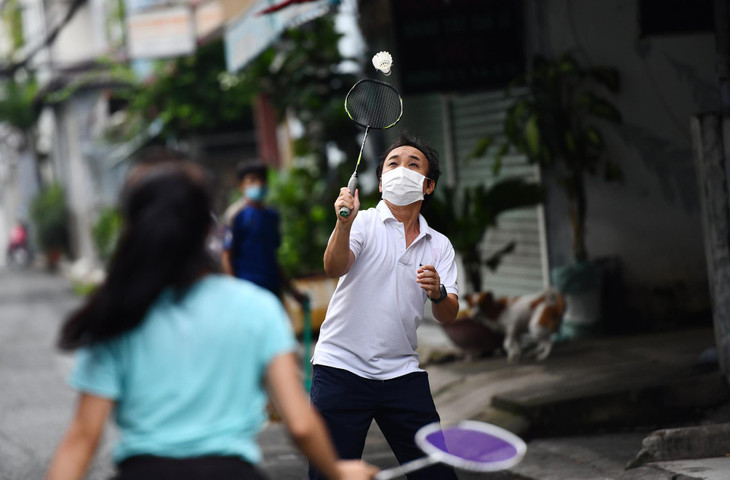 "Chúng tôi rất vui vì được ra nơi công cộng chơi thể thao", anh Vân, ngụ Quận 10, chia sẻ.
