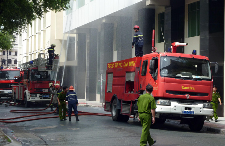 Diễn tập PCCC&amp;CNCH tại tòa nhà cơ quan EVNSPC