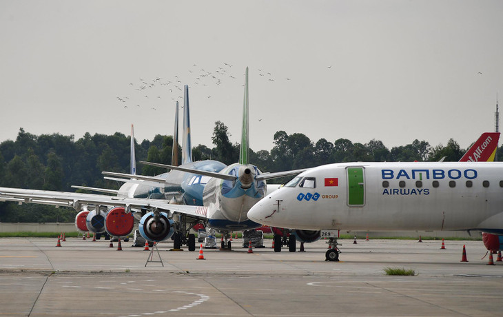 Vị trí có nhiều tàu bay đỗ dày đặc nằm gần Trung tâm kỹ thuật sửa chữa máy bay. Khi máy bay không dùng đến lâu ngày, tất cả phải được đưa vào bảo dưỡng, nhất là với những tàu bay nằm im một chỗ từ trên 1 tháng.