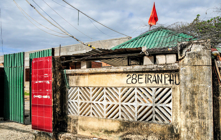 Tháng 2/2014, UBND tỉnh Khánh Hòa giao khu đất này cho Công ty TNHH Đỉnh Vàng Nha Trang để thực hiện dự án Nha Trang Golden Gate.