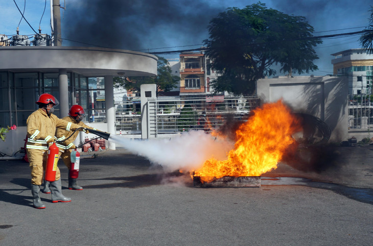 Diễn tập PCCC tại Công ty Điện lực tỉnh Trà Vinh