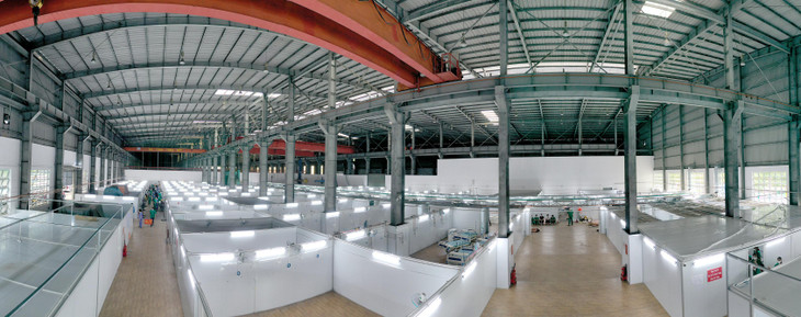 3 trung tâm hồi sức tích cực mới khánh thành có quy mô 1.500 giường, bao gồm Trung tâm Hồi sức Bệnh viện Bạch Mai đặt tại Bệnh viện dã chiến số 16 (Quận 7), quy mô 500 giường, Trung tâm Hồi sức Bệnh viện Trung ương Huế đặt tại Bệnh viện dã chiến số 13 (huyện Bình Chánh), quy mô 500 giường, Trung tâm Hồi sức Bệnh viện Việt Đức đặt tại Bệnh viện dã chiến số 14 (TP. Thủ Đức), quy mô 500 giường.