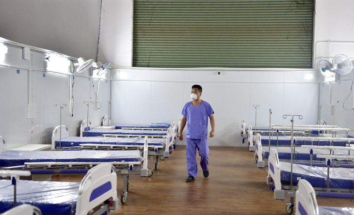 Giai đoạn đầu, Trung tâm Hồi sức Bệnh viện Bạch Mai sẽ khởi động 100 giường hồi sức, 400 giường tiếp theo sẽ được triển khai ngay sau đó để hoàn thành đủ 500 giường khi bệnh nhân tăng.