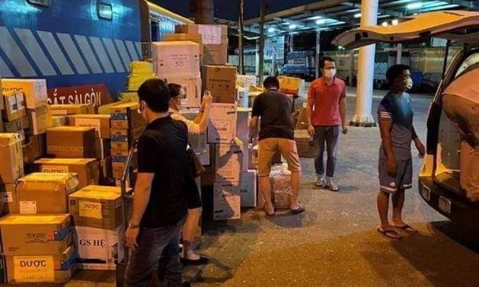 Số trang thiết bị y tế của Bệnh viện Việt Đức đã được chuyển đến TP.HCM sáng 5/8