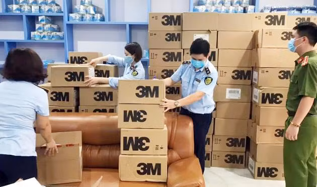 140 thùng khẩu trang y tế có dấu hiệu giả mạo nhãn hiệu 3M, vốn đã được đăng ký bảo hộ tại Việt Nam