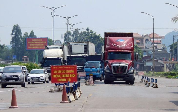 Việc dừng tiếp nhận người, phương tiện qua một số chốt kiểm soát Covid-19 cửa ngõ Quảng Ninh do một số huyện, thị ở Hải Dương xuất hiện ca nhiễm mới Việc dừng tiếp nhận người, phương tiện qua một số chốt kiểm soát Covid-19 cửa ngõ Quảng Ninh do một số huyện, thị ở Hải Dương xuất hiện ca nhiễm mới