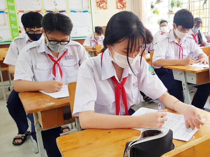 TP.HCM công bố điểm chuẩn vào lớp 10 năm học 2021-2022 TP.HCM công bố điểm chuẩn vào lớp 10 năm học 2021-2022