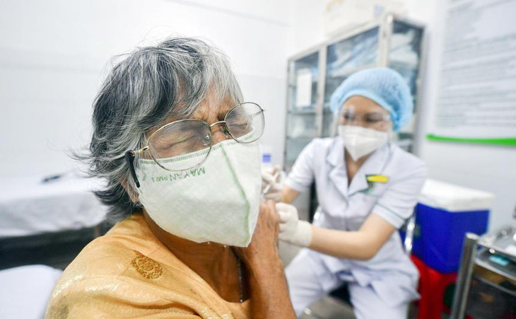 TP.HCM phải tiêm toàn bộ vaccine Pfizer và Moderna trước 8/8