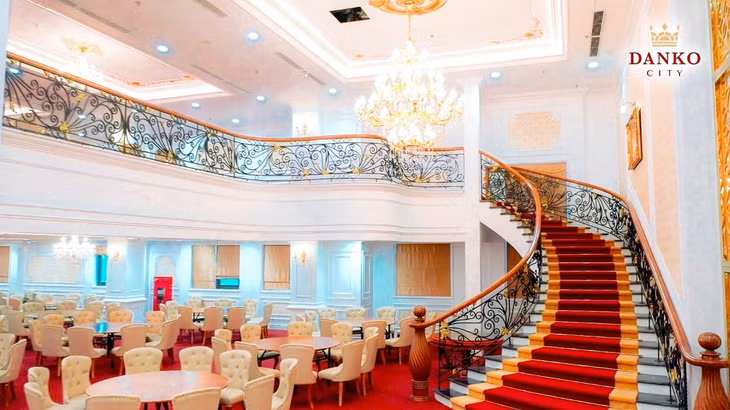 Trung tâm thương mại, hội nghị quốc tế Danko Plaza