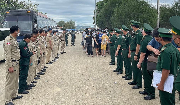 Nhóm lao động được tiếp nhận tại An Giang Nhóm lao động được tiếp nhận tại An Giang