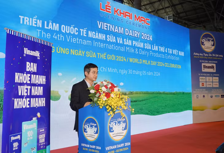 Ông Nguyễn Quang Trí – Giám đốc điều hành Marketing Vinamilk – phát biểu tại sự kiện khai mạc Triển lãm quốc tế ngành sữa và sản phẩm sữa 2024.