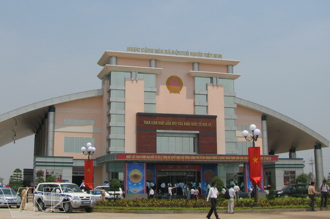 Trạm Kiểm soát liên hợp quốc tế cửa khẩu Hoa Lư