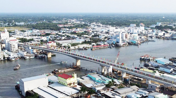 Cầu Ông Đốc được thông xe