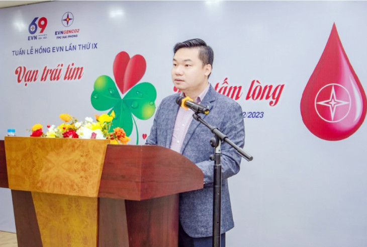 Ông Nguyễn Minh Thành - Phó Tổng giám đốc Nhiệt điện Hải Phòng phát biểu khai mạc