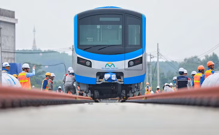 Đoàn tàu đầu tiên tuyến Metro số 1 tại depot Long Bình
