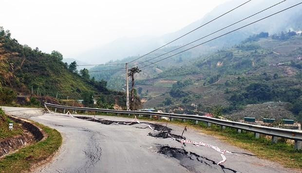 Cận cảnh điểm sụt lún