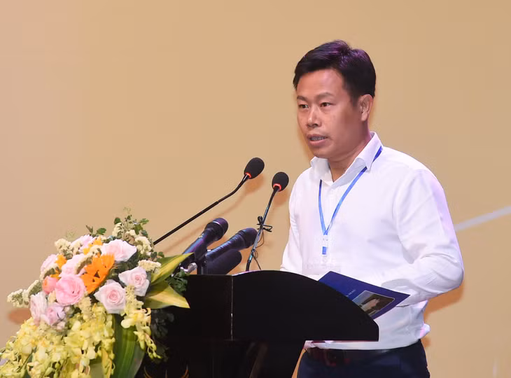 Chủ tịch UBND tỉnh Cà Mau Lê Quân phát biểu tại Hội nghị. Ảnh: VGP