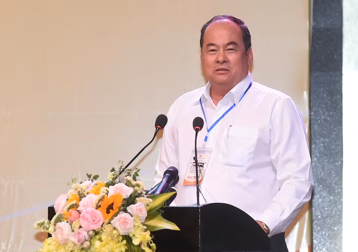 Chủ tịch UBND tỉnh An Giang Nguyễn Thanh Bình phát biểu tại Hội nghị. Ảnh: VGP