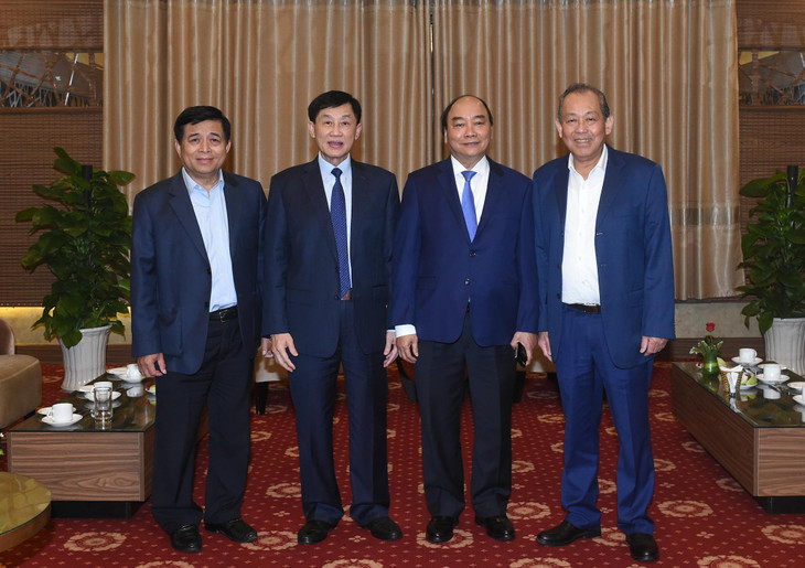 Thủ tướng Nguyễn Xuân Phúc tiếp ông Johnathan Hạnh Nguyễn-Chủ tịch HĐQT Tập đoàn Liên Thái Bình Dương (IPPG). Ảnh: VGP