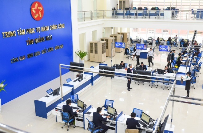 "Tổ một cửa" tại Trung tâm Hành chính công Quảng Ngãi
