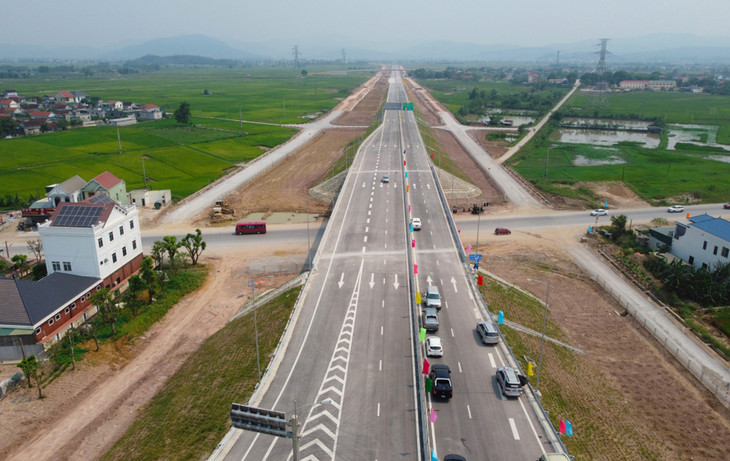 Cao tốc Bắc Nam đoạn Diễn Châu - Bãi Vọt đã hoàn thành, là điểm đầu của cao tốc Hà Nội - Viêng Chăn Cao tốc Bắc Nam đoạn Diễn Châu - Bãi Vọt đã hoàn thành, là điểm đầu của cao tốc Hà Nội - Viêng Chăn