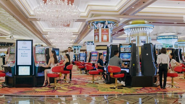 Khách chơi bên trong casino Corona ở Phú Quốc. Ảnh: Corona Khách chơi bên trong casino Corona ở Phú Quốc. Ảnh: Corona