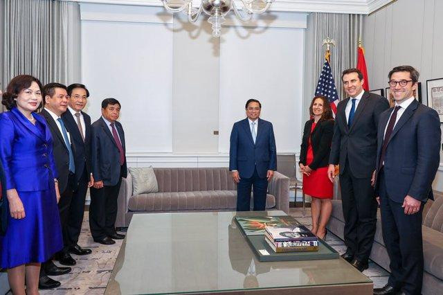 Thủ tướng gặp gỡ Ban lãnh đạo Sàn giao dịch chứng khoán New York - Ảnh: VGP