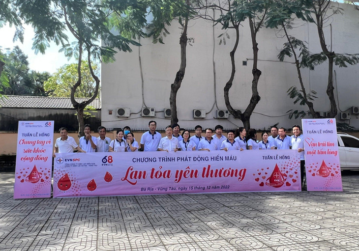 Phát động CB-CNV tham gia hiến máu tình nguyện trong sự kiện Tuần lễ hồng năm 2022.