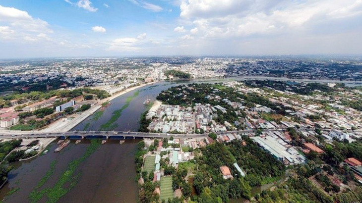 Huyện Củ Chi nằm ở phía tây bắc TP.HCM với diện tích 435 km2, cách trung tâm TP.HCM 33 km.