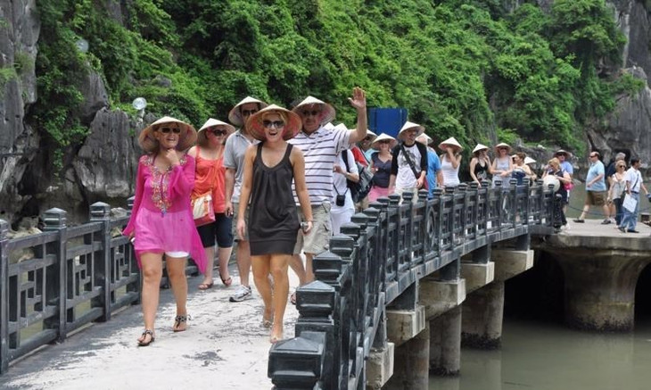 Quảng Ninh đón 8,86 triệu lượt khách du lịch trong nửa đầu năm 2023