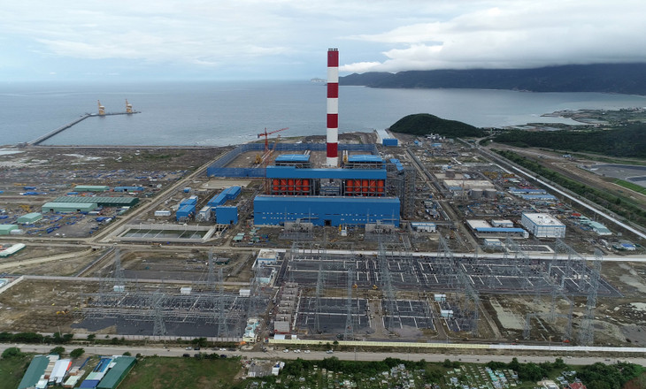 EVNNPT phấn đấu đảm bảo tiến độ chất lượng công trình đầu tư xây dựng là để thực hành tiết kiệm chống lãng phí. Trong ảnh: Trạm biến áp 500kV Vân Phong và đấu nối hoàn thành tháng 11/2022, vượt trước tiến độ so với yêu cầu. EVNNPT phấn đấu đảm bảo tiến độ chất lượng công trình đầu tư xây dựng là để thực hành tiết kiệm chống lãng phí. Trong ảnh: Trạm biến áp 500kV Vân Phong và đấu nối hoàn thành tháng 11/2022, vượt trước tiến độ so với yêu cầu.