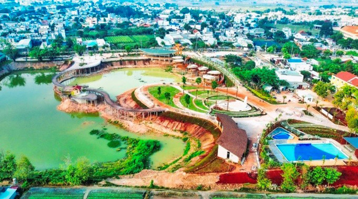 Một phần công viên sinh thái Hóc Môn từ trên cao Một phần công viên sinh thái Hóc Môn từ trên cao