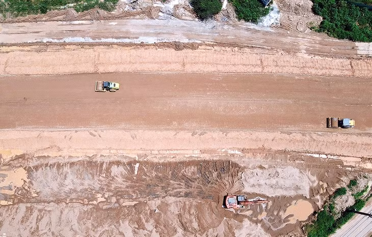 Thi công Dự án xây dựng cao tốc Bến Lức - Long Thành