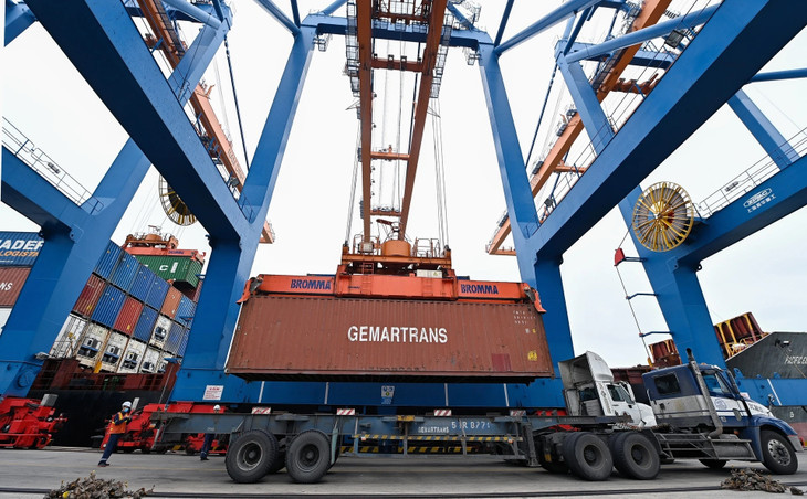 Việt Nam sẽ đạt kim ngạch xuất nhập khẩu kỷ lục trên 780 tỷ USD Việt Nam sẽ đạt kim ngạch xuất nhập khẩu kỷ lục trên 780 tỷ USD