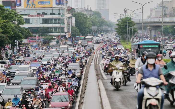 Ùn tắc giao thông tại khu vực Ngã Tư Sở quận Đống Đa