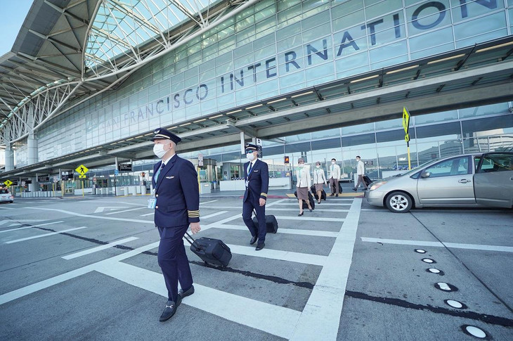 Từ 1/1/2022, các hãng hàng không Việt Nam đã dần nối lại hoạt động bay quốc tế tới một số thị trường Từ 1/1/2022, các hãng hàng không Việt Nam đã dần nối lại hoạt động bay quốc tế tới một số thị trường