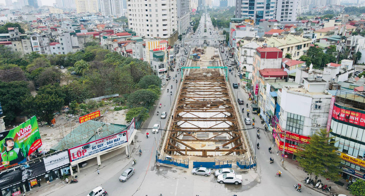 Toàn cảnh dự án hầm chui Lê Văn Lương trị giá hơn 700 tỷ đồng đang dần thành hình ở Thủ đô.