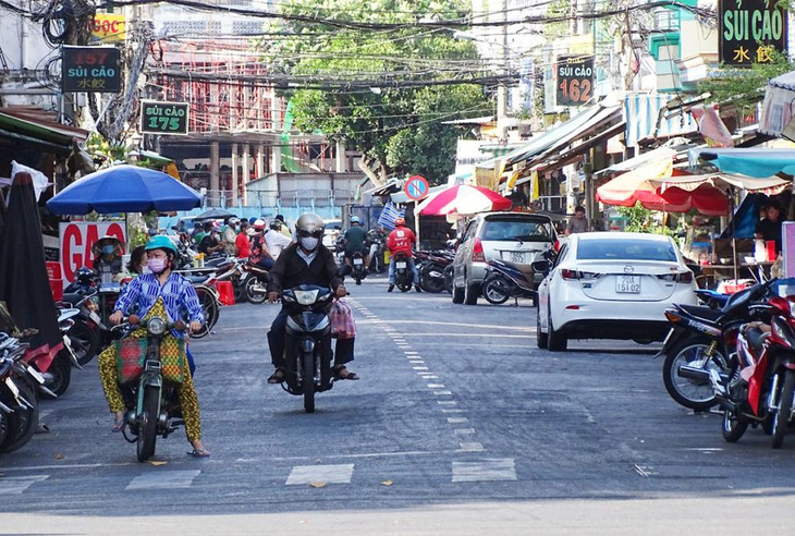 Đường Hà Tôn Quyền tập trung nhiều quán ăn với món sủi cảo nổi tiếng