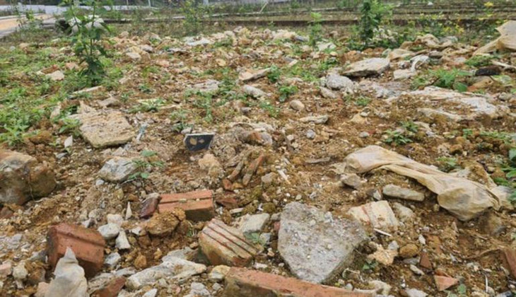 Theo ghi nhận, dù mỗi lô đất có giá tiền tỷ nhưng tất cả 108 lô đất Bãi Dài này đều chưa có hoạt động xây dựng nhà ở