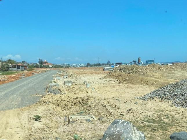 Một góc dự án Lấn biển, bố trí sắp xếp lại dân cư và chỉnh trang đô thị phường Đức Long. Một góc dự án Lấn biển, bố trí sắp xếp lại dân cư và chỉnh trang đô thị phường Đức Long.