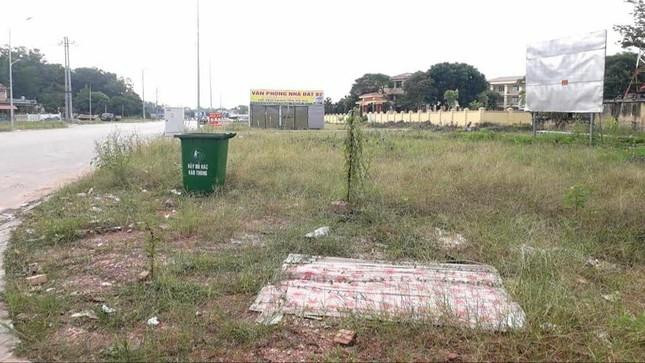 Lô đất 130 m2 tại thị trấn Phồn Xương, huyện Yên Thế, Bắc Giang có giá khởi điểm 4 tỷ đồng được bỏ giá 8,7 tỷ đồng rồi bỏ cọc. Lô đất 130 m2 tại thị trấn Phồn Xương, huyện Yên Thế, Bắc Giang có giá khởi điểm 4 tỷ đồng được bỏ giá 8,7 tỷ đồng rồi bỏ cọc.