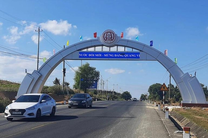 Tổng cục Đường bộ đề nghị UBND TP Kon Tum kiểm điểm, chấn chỉnh công tác xây dựng trong phạm vi bảo vệ kết cấu hạ tầng giao thông đường Hồ Chí Minh