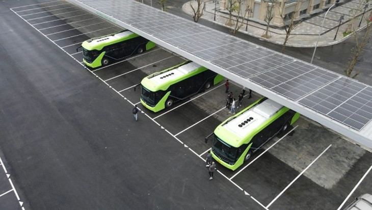 Dòng bus điện đầu tiên của VinBus ở Hà Nội