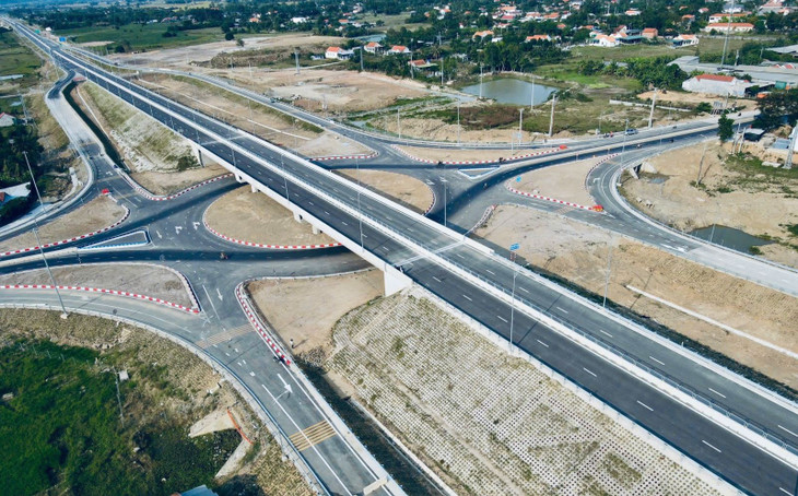 Bộ Xây dựng tập trung hoàn thành 3.000 km đường bộ cao tốc trong năm 2025.