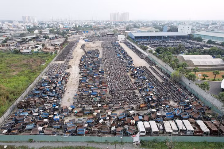 Nhiều kho, bãi giữ xe vi phạm ở TPHCM đang quá tải